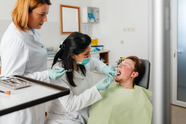 Best Dentist for Severe Toothache  in Santa Rosa, TX